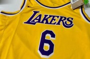 nba球衣6号的巨星