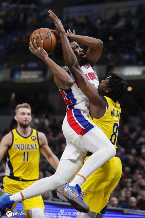 活塞大胜步行者