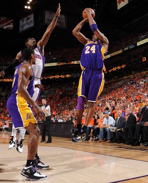 10月23日湖人vs太阳