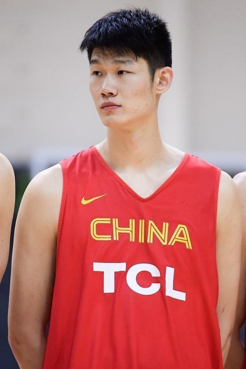 中国男篮胡金秋简历