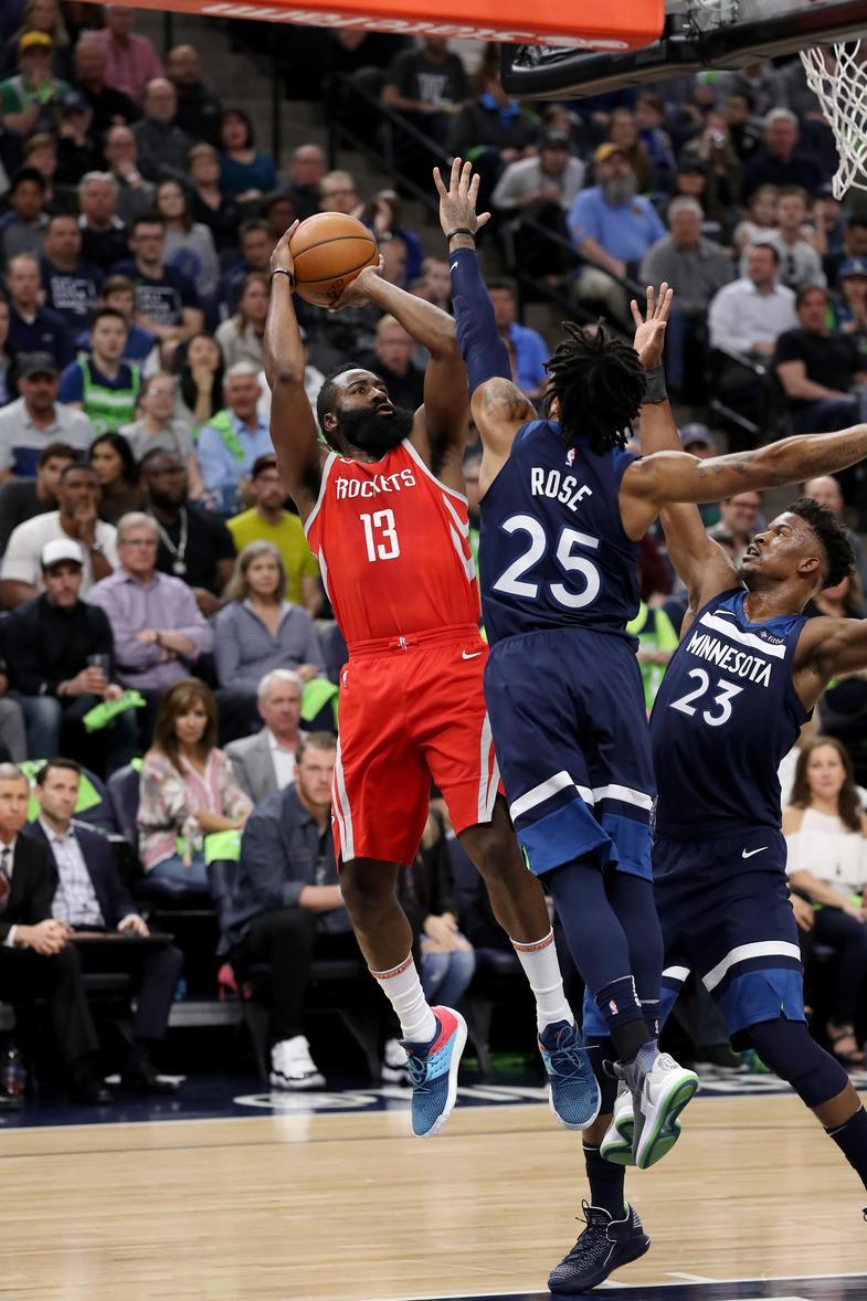 哈登在火箭季后赛表现