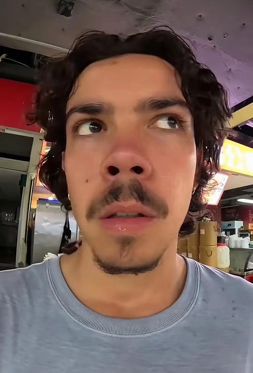 兰多夫是哪国人