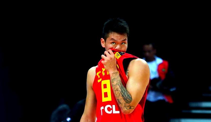 08年奥运会中国男篮有谁