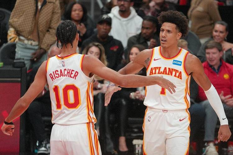 老鹰队最佳阵容是谁