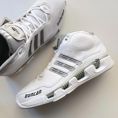 三百左右性价比高的篮球鞋